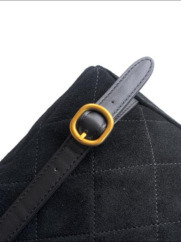 2026127213713112 700